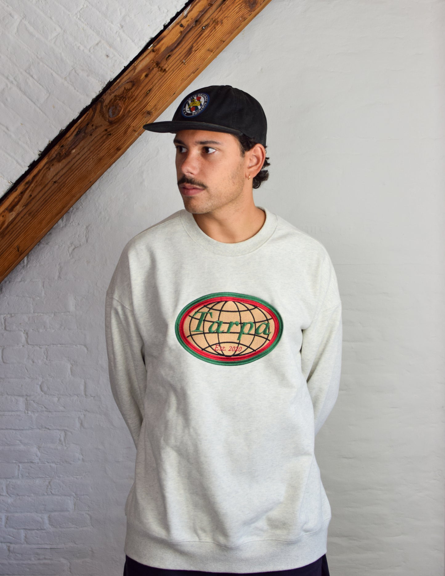 Tarpa Crewneck