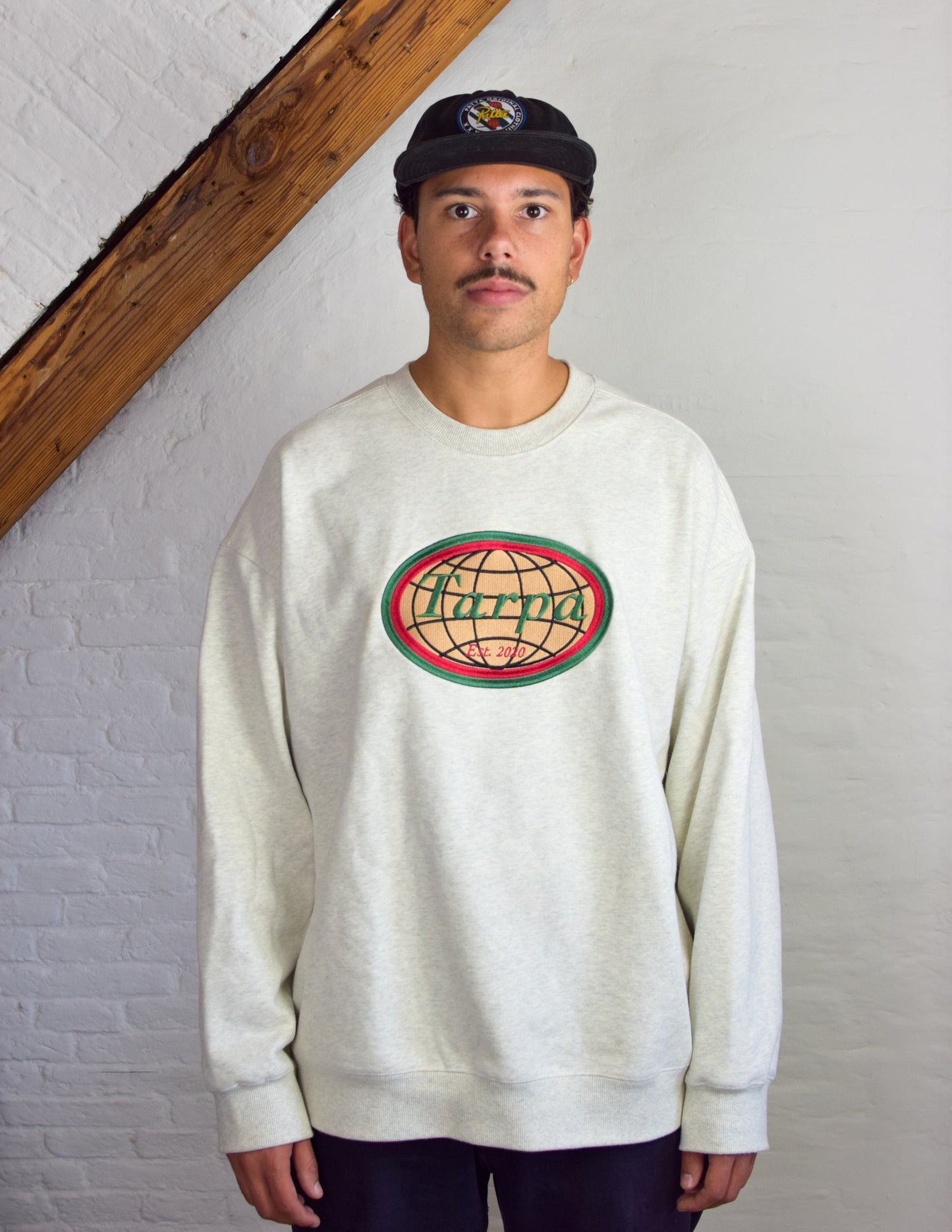 Tarpa Crewneck