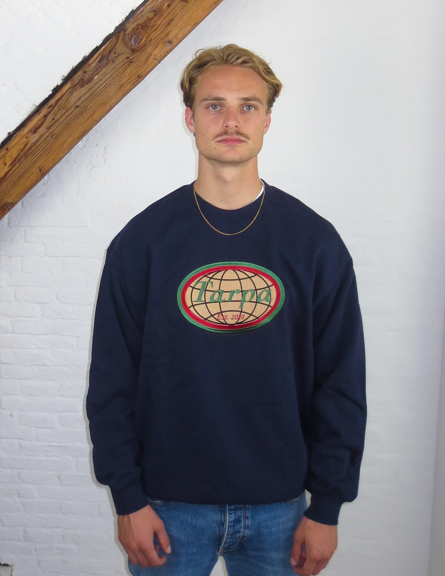 Tarpa Crewneck